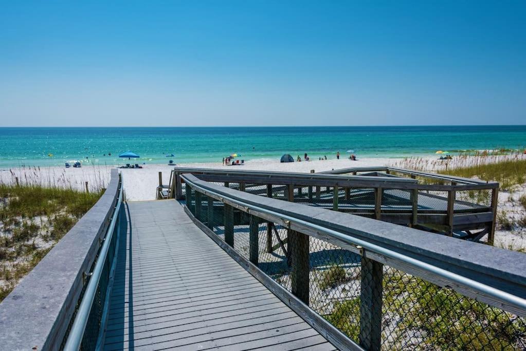 Seas The Dream At The Villages Of Crystal Beach Destin Bagian luar foto