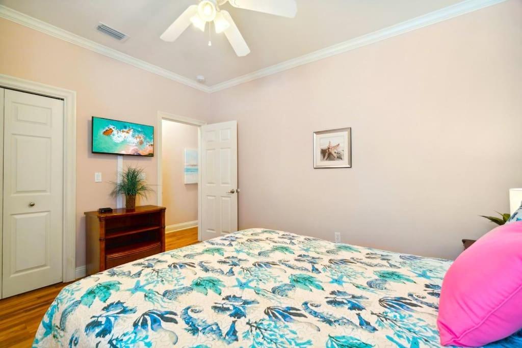 Seas The Dream At The Villages Of Crystal Beach Destin Bagian luar foto