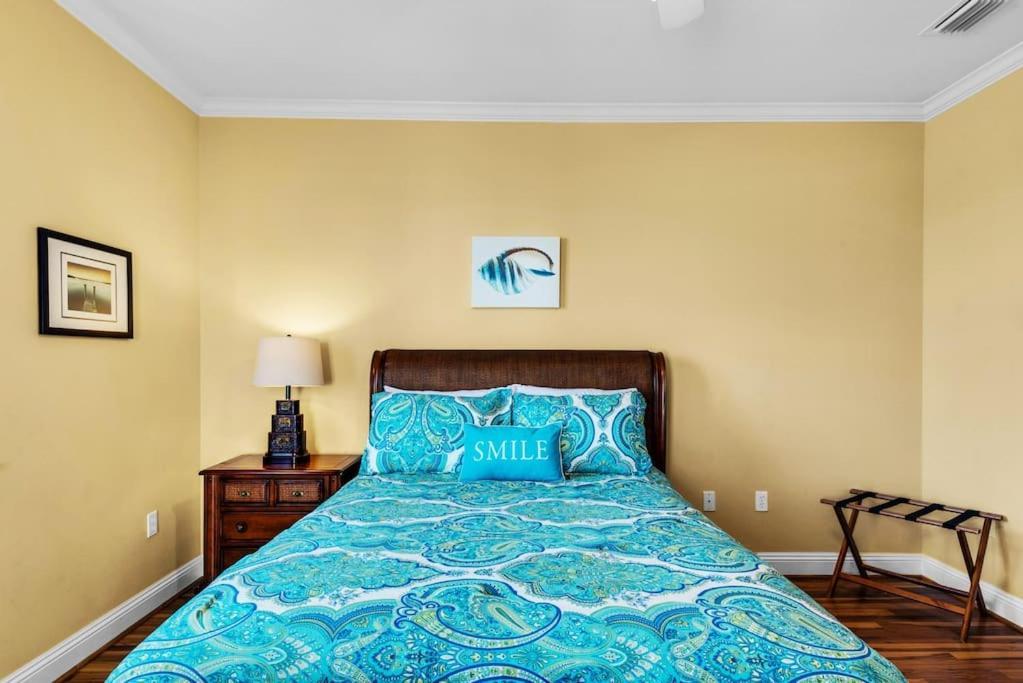 Seas The Dream At The Villages Of Crystal Beach Destin Bagian luar foto